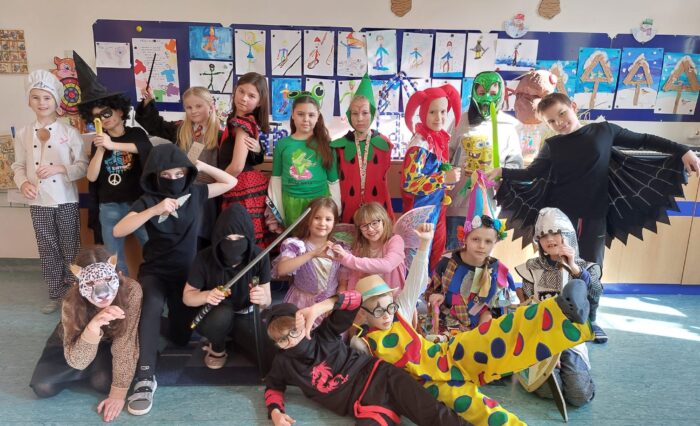 076cb173-04ba-4bb5-a21d-b2be85373ae8 076cb173-04ba-4bb5-a21d-b2be85373ae8