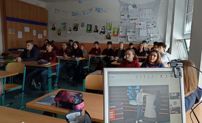 1000082708 1000082708