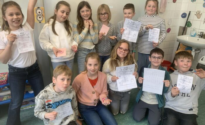 335334f3-6e6f-42d1-870d-24d9ae0820c3 335334f3-6e6f-42d1-870d-24d9ae0820c3